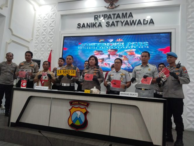 
 Sopir Truk Tabrak Lari Siswa SMK Pasuruan Akhirnya Tertangkap.