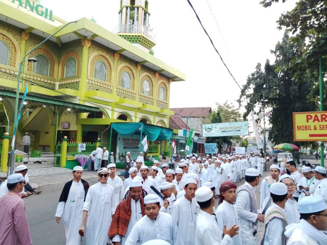 
 Kapolres Pasuruan Apresiasi Semangat Kebersamaan, Pawai Peringati 1 Muharram 1447 Hijriah di Bangil