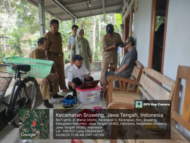 
 Pelayanan Administrasi Kependudukan Kepada Warga Berkebutuhan Khusus Dilaksanakan Secara Jemput Bola Oleh Dinas Terkait.