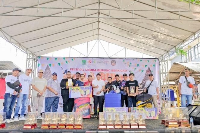 
 Ribuan Pecinta Burung Kicau Meriahkan Lomba Piala Bupati Pasuruan 2025.