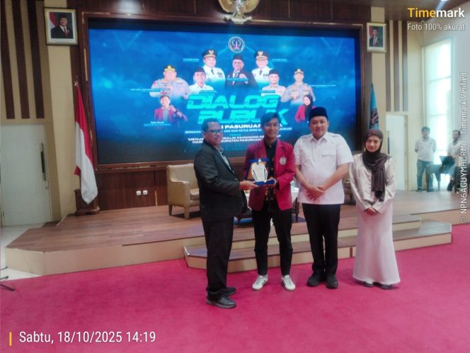 
 Hadiri Dialog Publik Bersama BEM Pasuruan Raya, Rusdi Jelaskan “Panggung Gemerlap” Hari Jadi: Niat Dorong Ekonomi Rakyat.