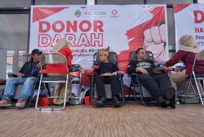 
 Peringati Hari Sumpah Pemuda ke-97, Pemkot Bersama PMI Kota Pasuruan Gelar Aksi Donor Darah