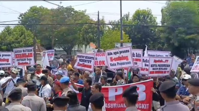 
 Aliansi FRPB Demo ke Balai Kota dan Kejaksaan Negeri, Tuntut Kejelasan Proyek JLU Senilai 1 Triliun.