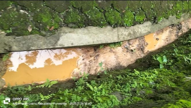 
 Pengolahan Emas Ilegal Di Desa Kalinongko Berdampak Buruk Terhadap Lingkungan