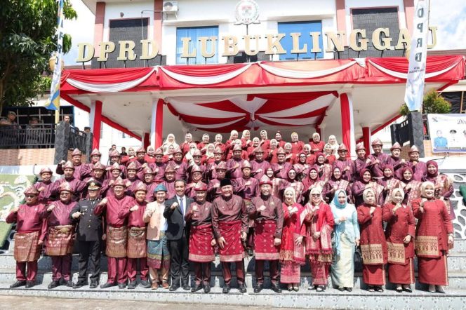 
 Paripurna Istimewa DPRD Dalam Rangka HUT Kota Lubuk Linggau Ke-24 Tahun Bersama Walikota H Rachmat Hidayat