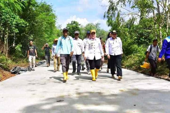 
 Melalui Dinas Pekerjaan Umum Bina Marga,Bupati Musi Rawas Hj Ratna Machmud Terus Berupaya Meningkatkan Infrastruktur Jalan